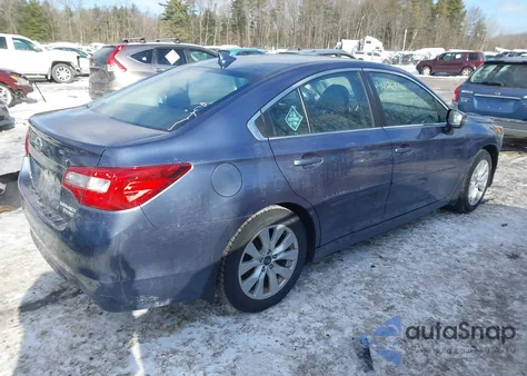 2017 Subaru Legacy 2.5I Premium z USA, uszkodzony, nr VIN 4S3BNAF64H3041852
